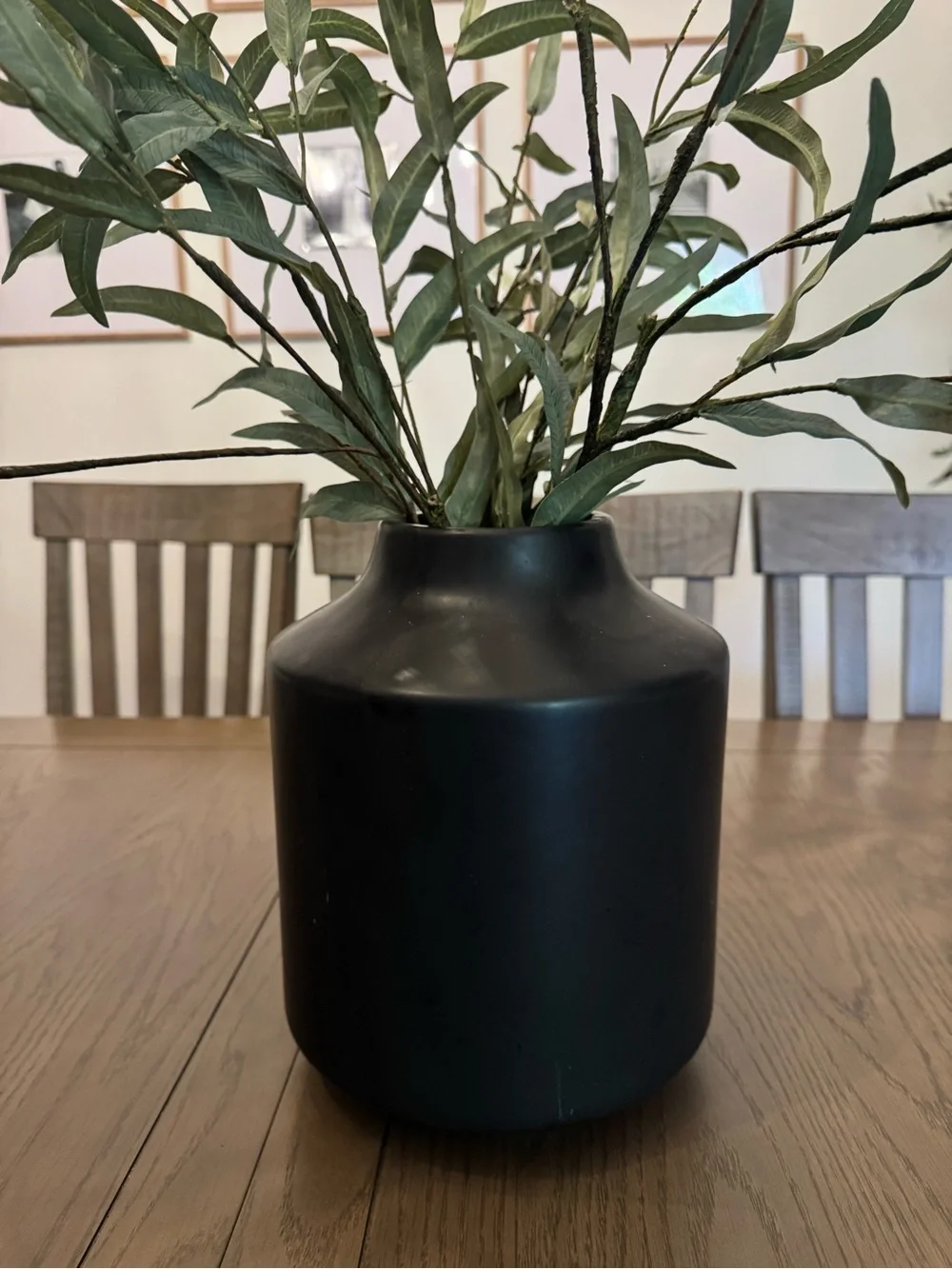 Black Modern Vase